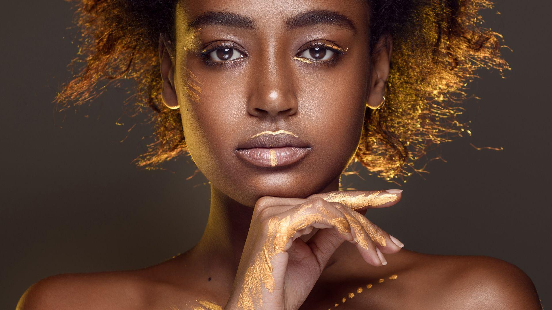 OVOLUX™: Because Your Beauty Routine Deserves a Little Eggstra